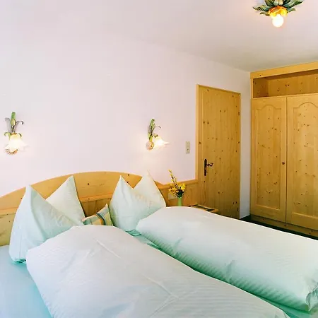 公寓 Ferienhaus Sylvia 洛伊塔施